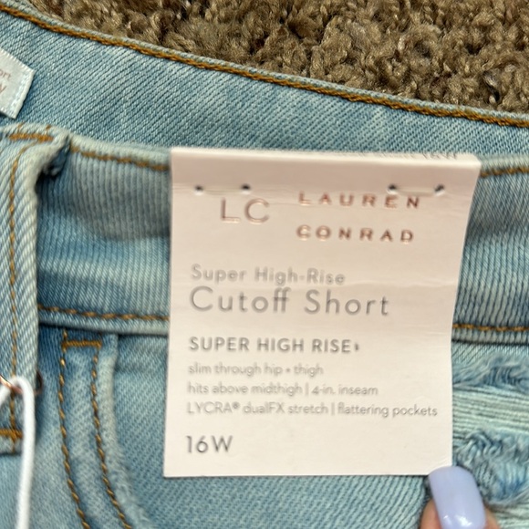 Lauren Conrad Super High Rise Denim shorts - Picture 3 of 5